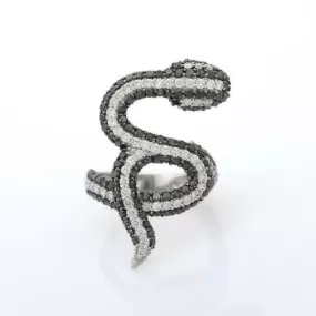 18K Gold Black & White Diamond Snake Ring