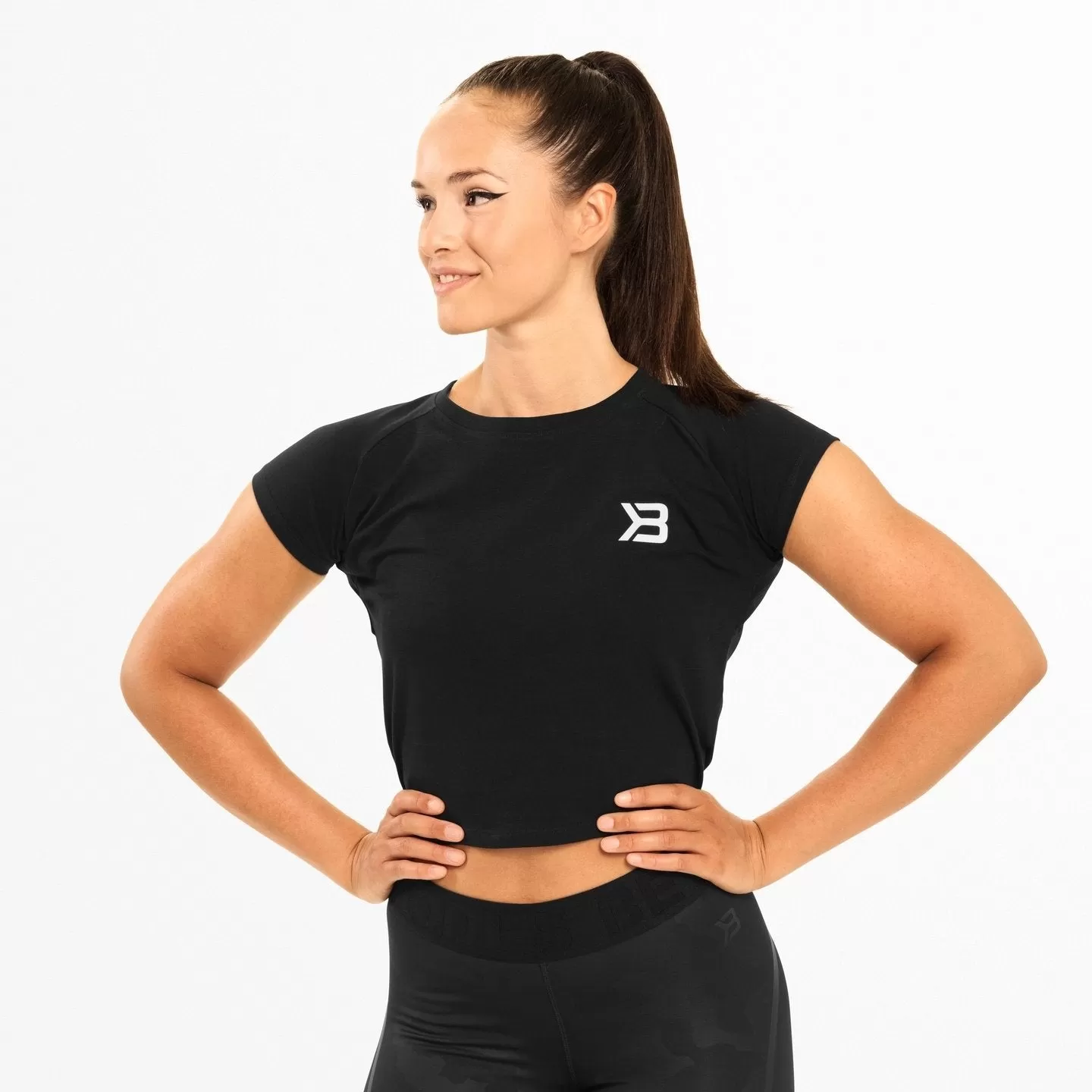 Better Bodies Chelsea Tee - Black