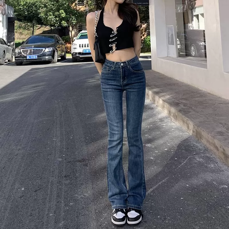 Elastic Boyfriend Style Denim Jeans