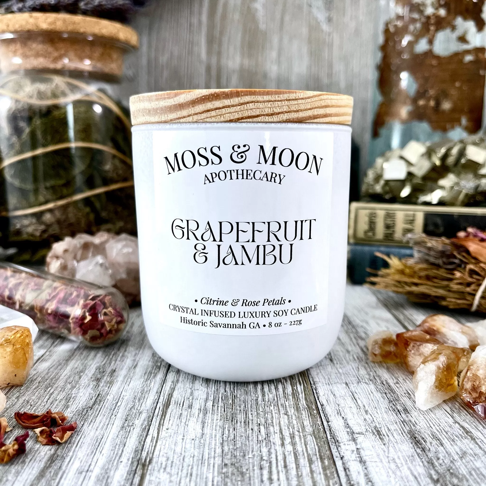 Grapefruit and Jambu Candle with Raw Citrine - Moss & Moon Apothecary Luxury Soy Crystal Candle /