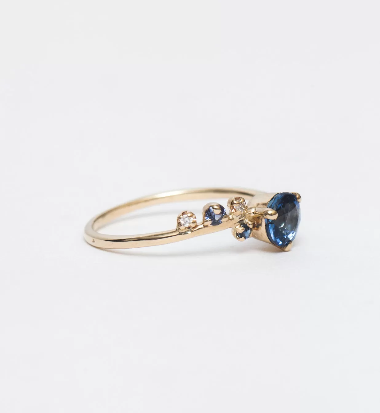 Medium Organic Sapphire Crossover Ring