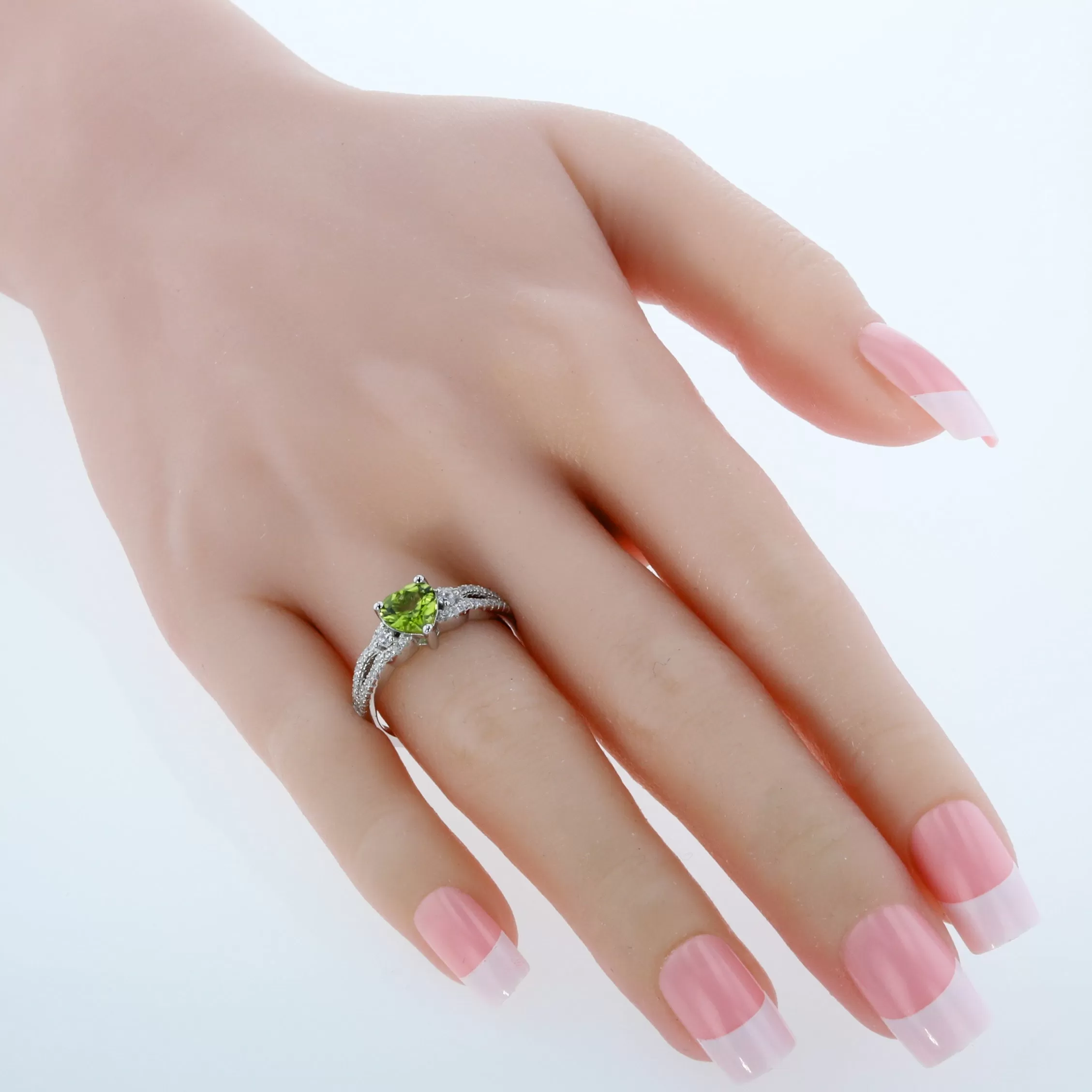 Peridot Heart Shape Sterling Silver Ring Size 5