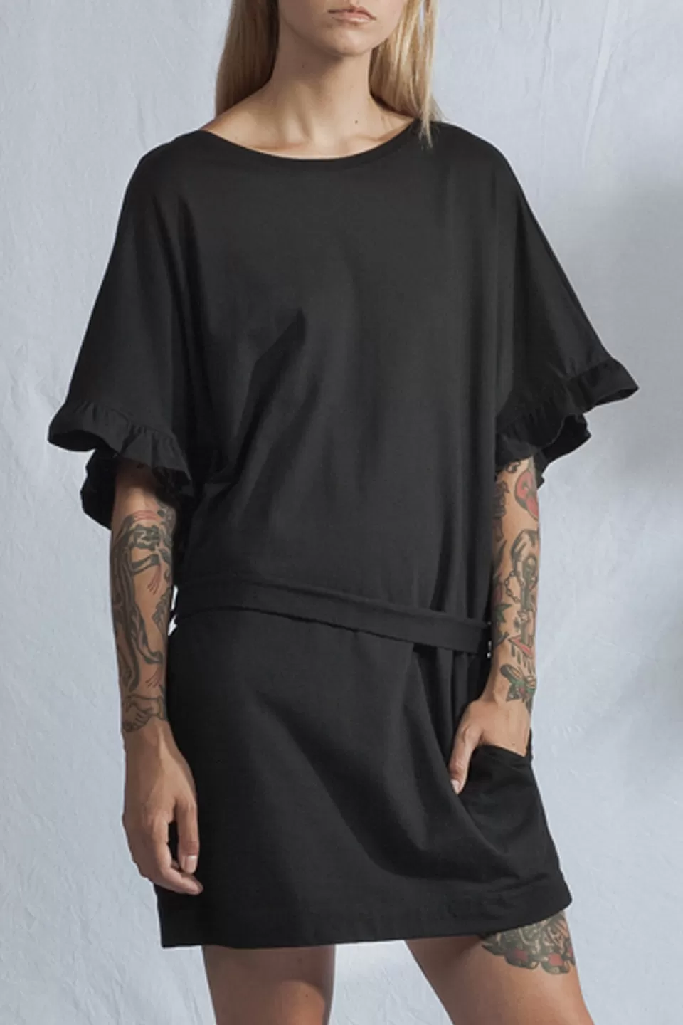 Ripple SS Ruffle Sleeve Reversible Black Dress