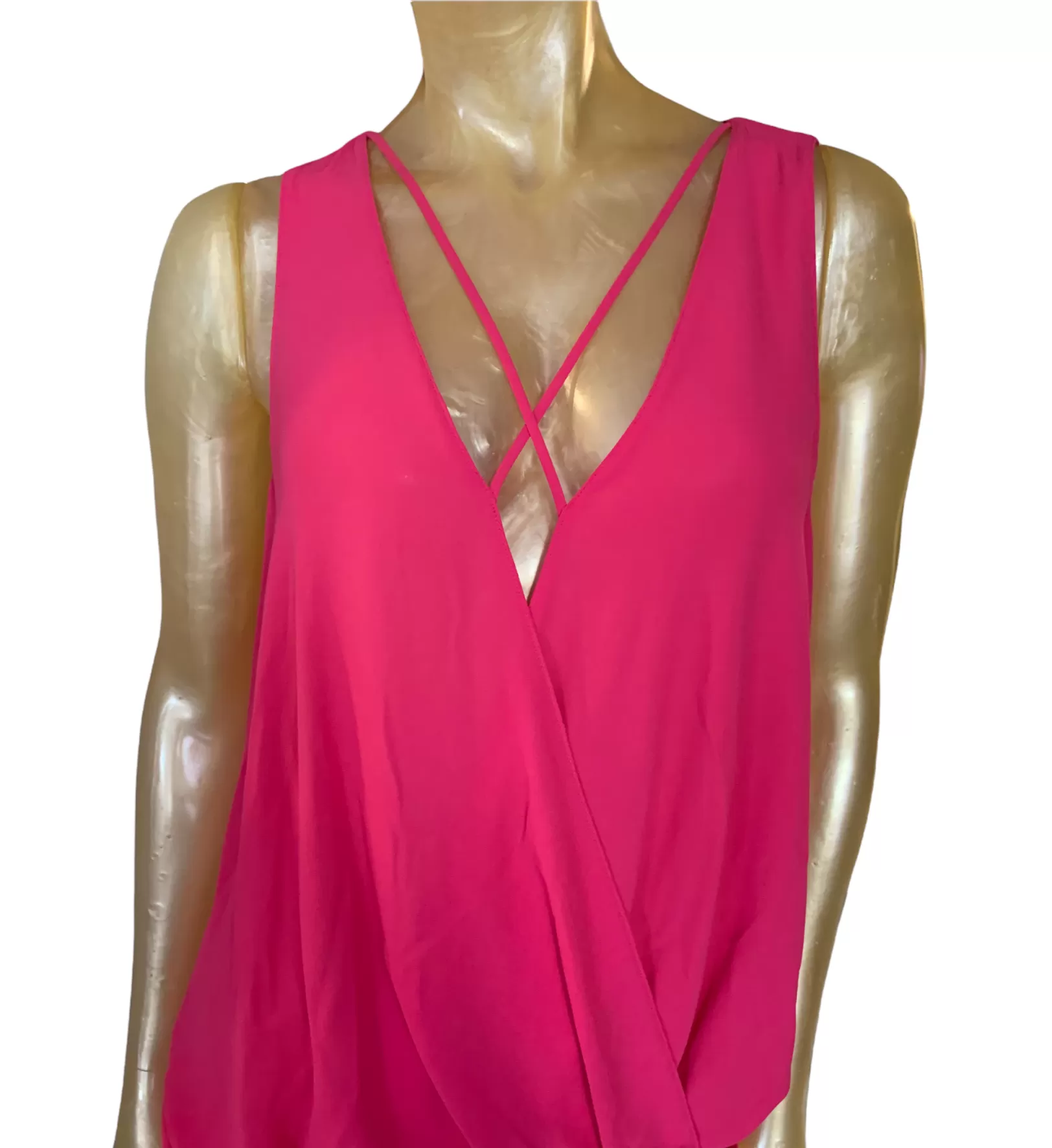 Sleeveless deep V-Neck top