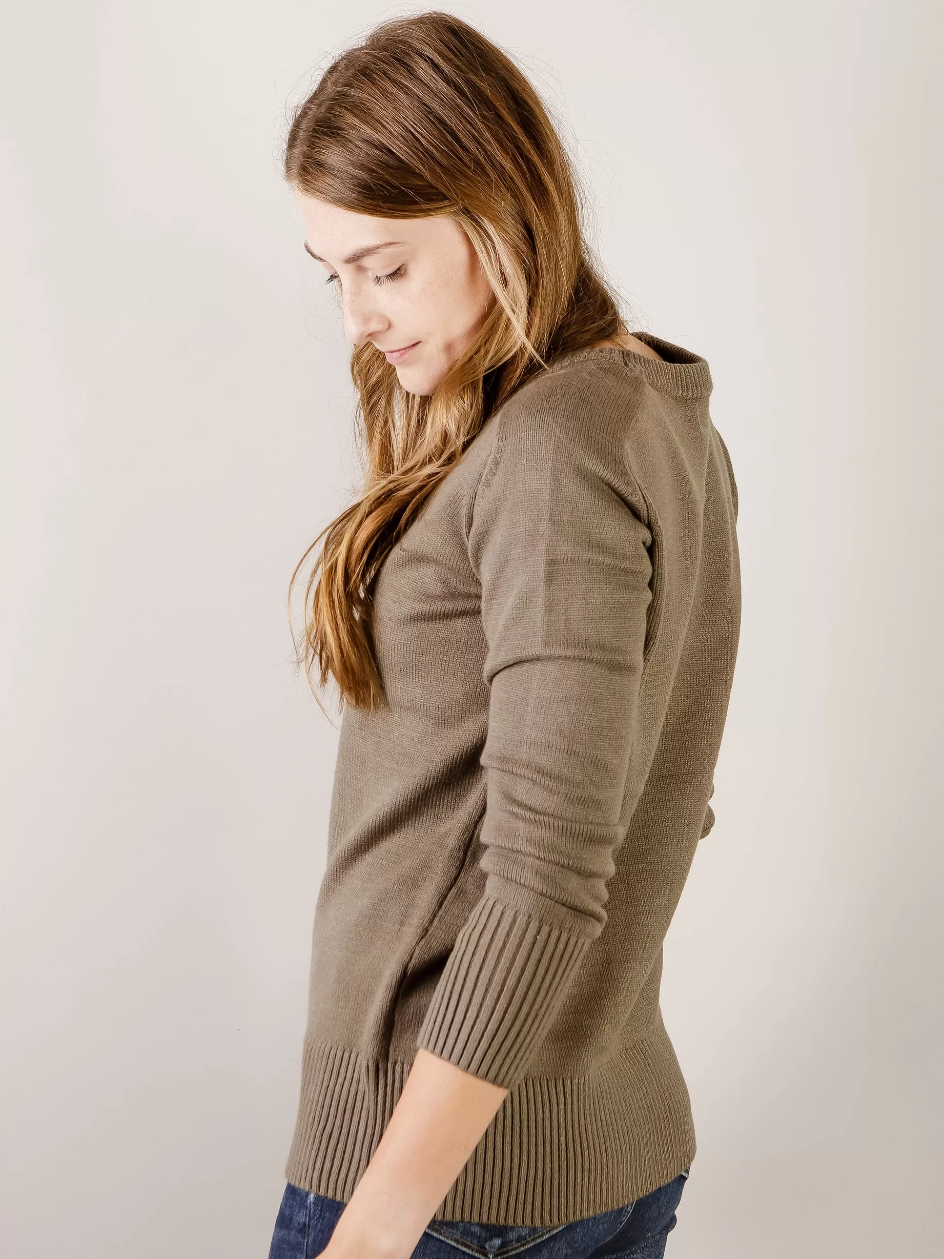 The Aspen Sweater Olive