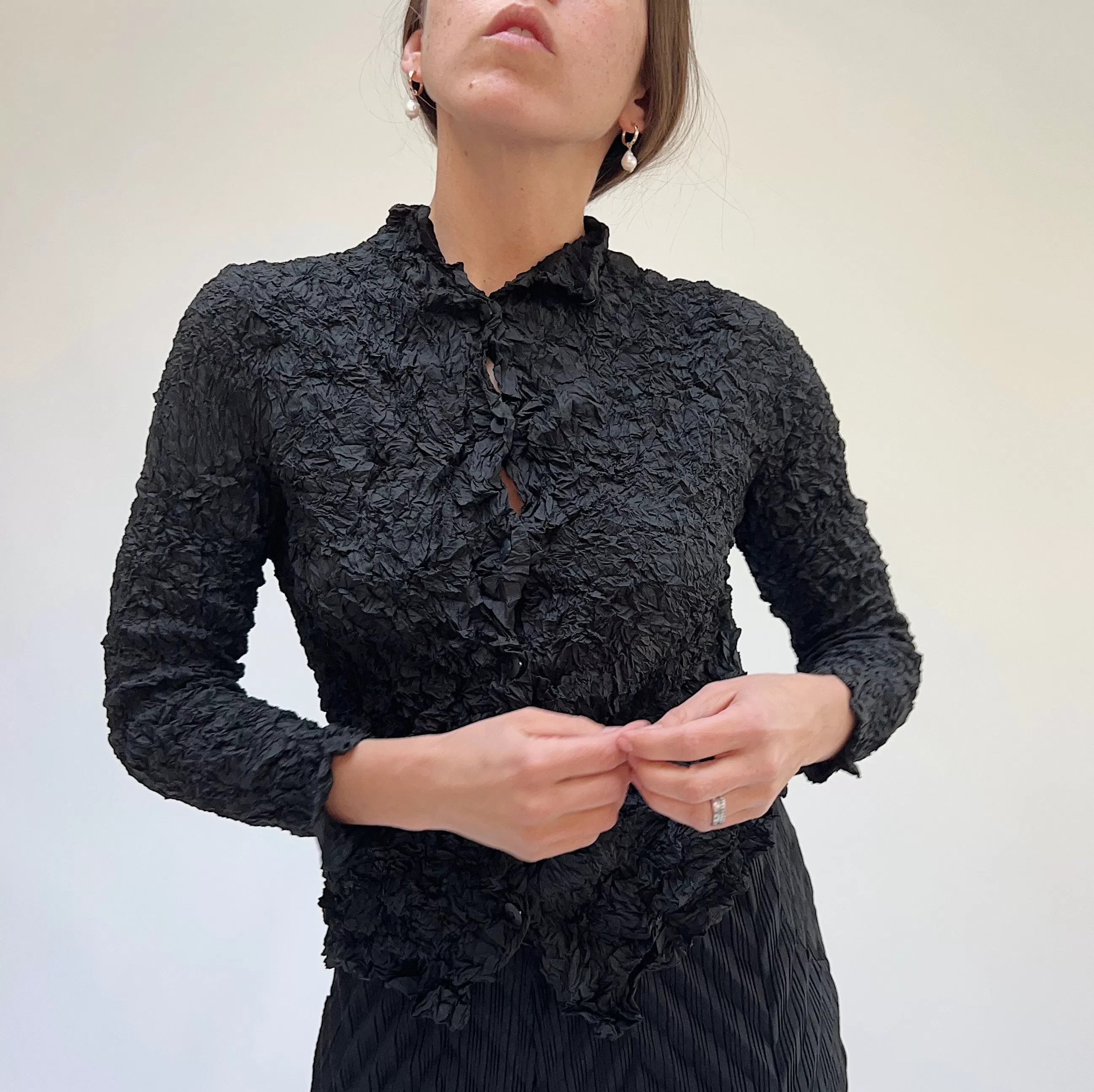 Vanite Couture | Crinkle Blouse in Black